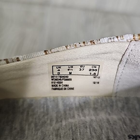 Clarks Step Glow Slip On Loafer Flats Natural White Weave Womens Size 6.5 New - Picture 5 of 12